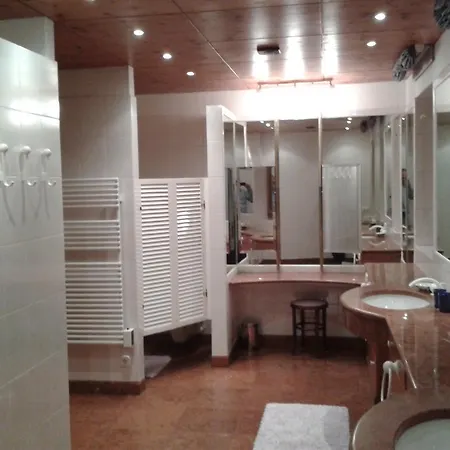 & Golf Zell Am Apartment *