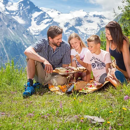 & Golf Zell Am Apartment *