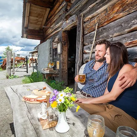 & Golf Zell Am Apartament *